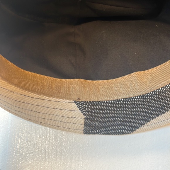 Burberry Hat - Picture 7 of 8